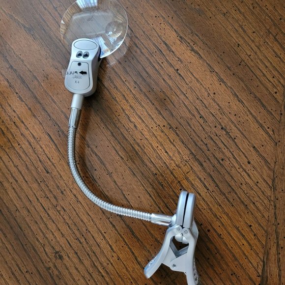 Lighted Magnifying Glass Clip-on Gooseneck Hands-Free - Picture 4 of 5